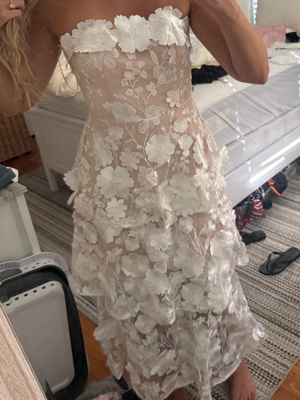 Elliatt Selene Strapless 3D Floral Lace Tiered Maxi Dress (size medium) - Picture 2 of 2